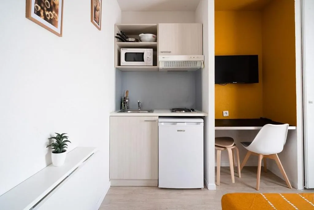 Joli Studio Proche Gare Et Centre Ville Lourdes Apartment